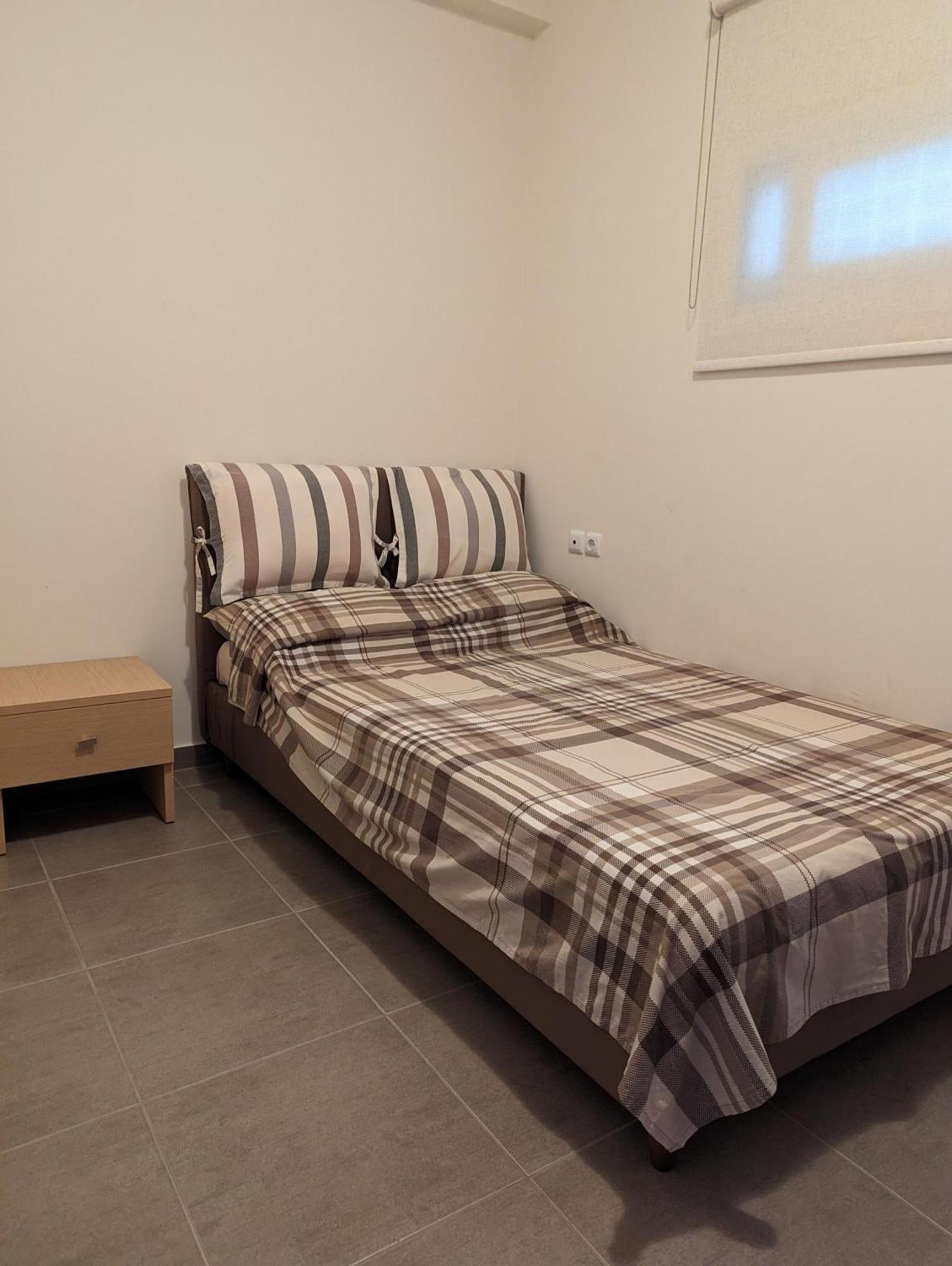 Samaras Apartments In Kamena Vourla Eksteriør billede
