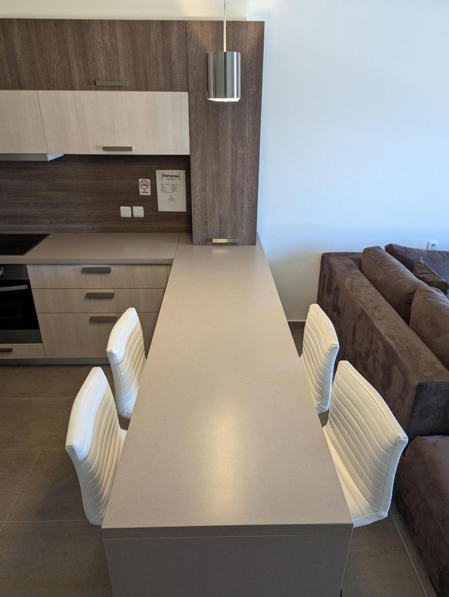 Samaras Apartments In Kamena Vourla Eksteriør billede